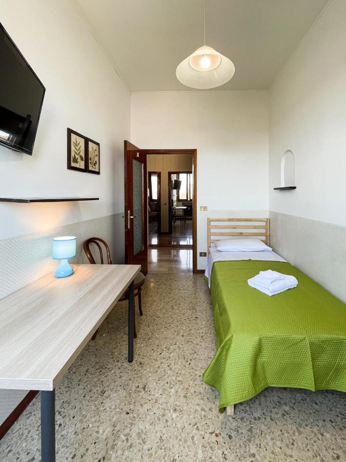 Hotel Casa Gramsci - Affitti Brevi Italia Modena Exterior foto